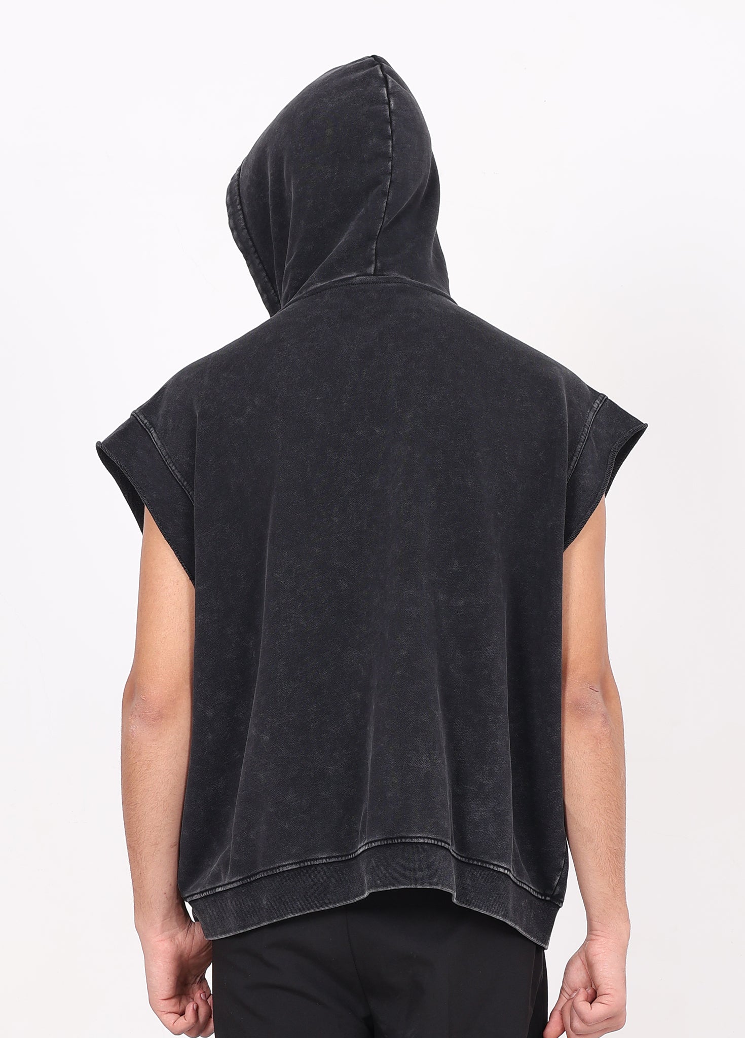 Rat Hole Pockets Hooded Vest
