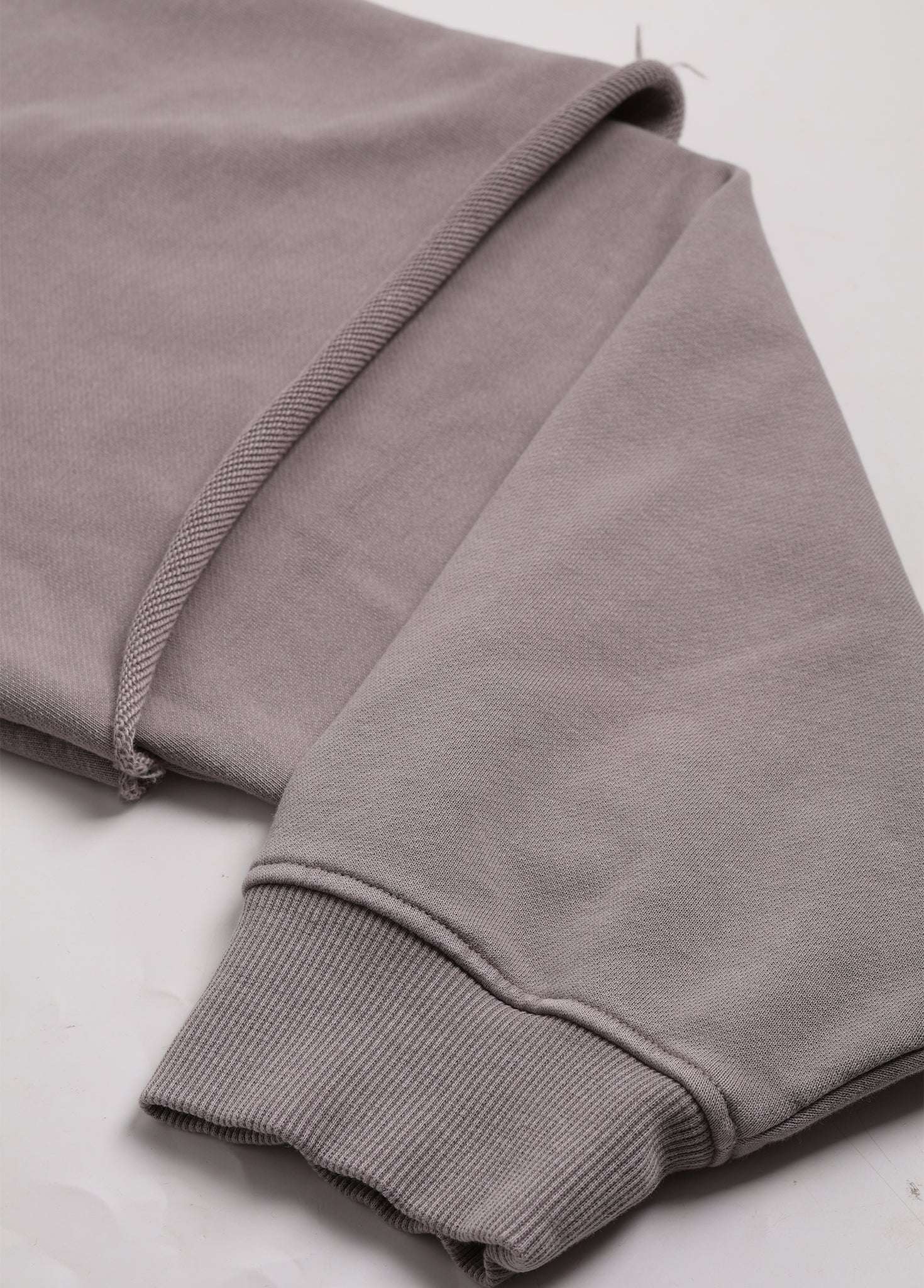 Mock Two-Piece Raw Sleeve Edge Hoodie